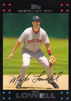 2007 Topps Boston Red Sox #BOS11 Mike Lowell Front