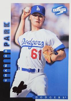 1998 Score Los Angeles Dodgers #8 Chan Ho Park Front
