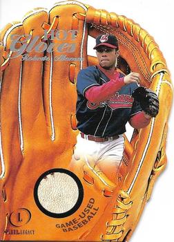 2001 Fleer Legacy - Hot Gloves #3HG Roberto Alomar  Front