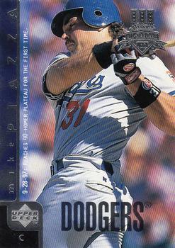 1998 Upper Deck #400 Mike Piazza Front