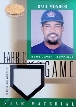 2001 Leaf Certified Materials - Fabric of the Game Base #FG-109 Raul Mondesi  Front