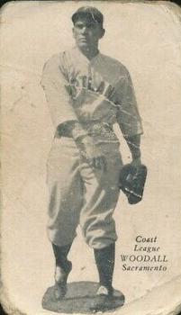 1932 Zee-Nut Pacific Coast League #NNO Charles Woodall Front