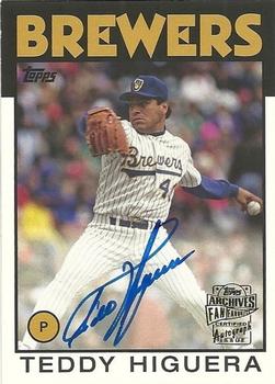 2016 Topps Archives - Fan Favorite Autographs #FFA-TH Teddy Higuera Front