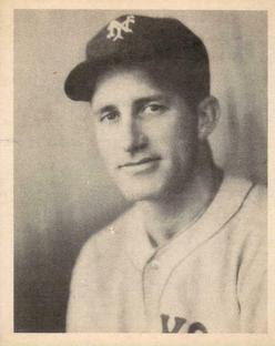 1939 Play Ball #23 Burgess Whitehead Front