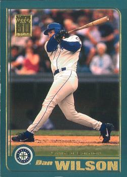 2001 Topps - Limited #22 Dan Wilson  Front