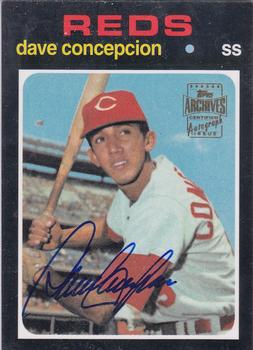 2001 Topps Archives - Autographs #TAA125 Dave Concepcion Front