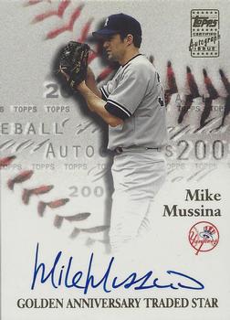 2001 Topps Traded & Rookies - Autographs #TTA-MM Mike Mussina  Front