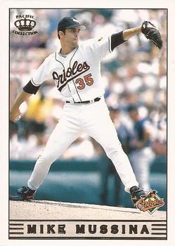 1999 Pacific Crown Collection #37 Mike Mussina Front