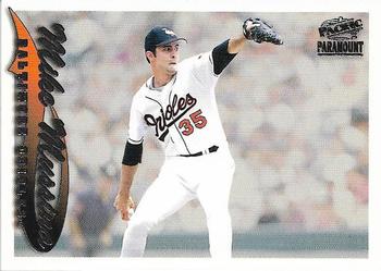 1999 Pacific Paramount #35 Mike Mussina Front