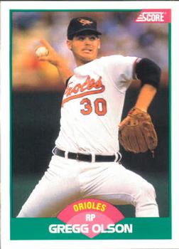 1989 Score Rookie & Traded #96T Gregg Olson Front
