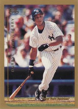 1999 Topps #18 Darryl Strawberry Front