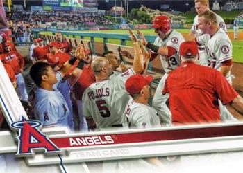 2017 Topps #189 Los Angeles Angels Front