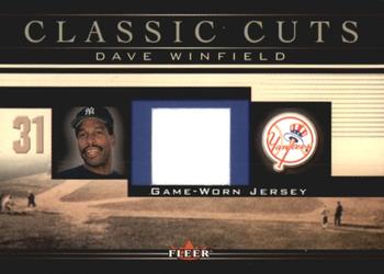 2002 Fleer - Classic Cuts #DW-J Dave Winfield Front