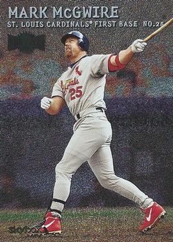 2000 Metal #200 Mark McGwire Front