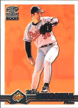 2000 Pacific Paramount #32 Mike Mussina Front