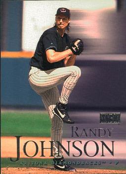 2000 SkyBox #155 Randy Johnson Front