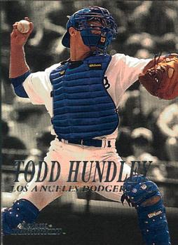 2000 SkyBox Dominion #228 Todd Hundley Front