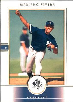 2000 SP Authentic #40 Mariano Rivera Front