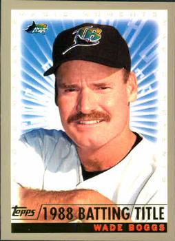 2000 Topps #239 Wade Boggs Front