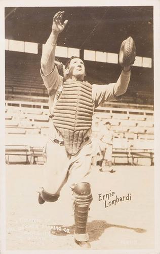 1939 Orcajo Cincinnati Reds Postcards (PC786) #NNO Ernie Lombardi Front