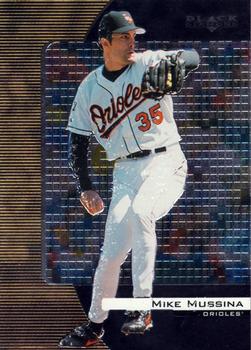 2000 Upper Deck Black Diamond #14 Mike Mussina Front