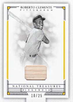2016 Panini National Treasures - Legends #L-RC Roberto Clemente Front