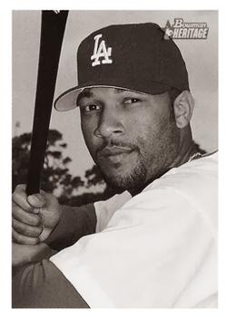 2001 Bowman Heritage #414 Gary Sheffield Front