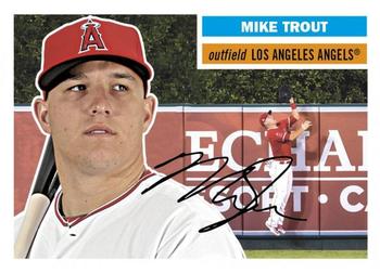 2017 Topps Throwback Thursday #69 Mike Trout Front