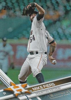 2017 Topps - Rainbow Foil #496 Mike Fiers Front