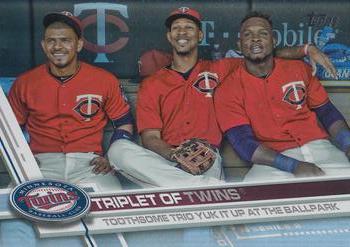 2017 Topps - Rainbow Foil #590 Triplet of Twins Front