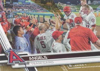 2017 Topps - Gold #189 Los Angeles Angels Front