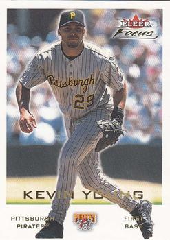 2001 Fleer Focus #25 Kevin Young Front