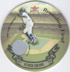2003 Fleer Hardball - Round Trippers Rounding First #NNO Alfonso Soriano Front