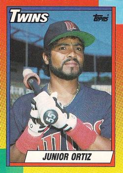 1990 Topps Traded - Gray Card Stock (Pack Version) #85T Junior Ortiz Front