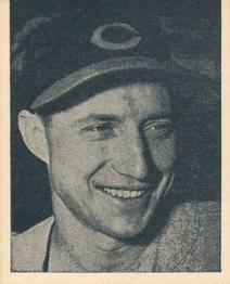 1940 Harry Hartman Cincinnati Reds (W711-2) #NNO Bucky Walters Front