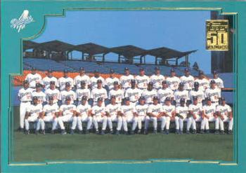 2001 Topps #766 Los Angeles Dodgers Front