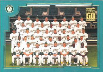 2001 Topps #772 Oakland Athletics Front