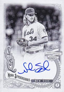 2017 Topps Gypsy Queen - Gypsy Queen Autographs Black and White #GQA-NS Noah Syndergaard Front