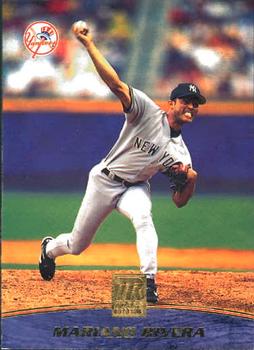 2001 Topps Reserve #40 Mariano Rivera Front