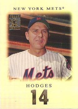 2001 Topps Tribute #22 Gil Hodges Front