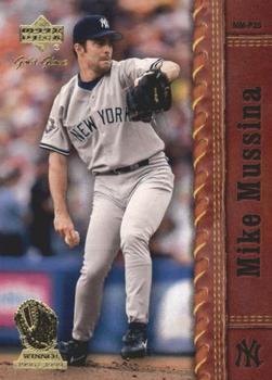 2001 Upper Deck Gold Glove #39 Mike Mussina Front