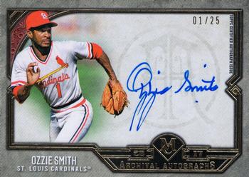 2017 Topps Museum Collection - Archival Autographs Gold #AA-OS Ozzie Smith Front