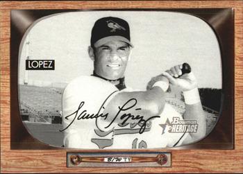 2004 Bowman Heritage - Black and White #56 Javy Lopez Front