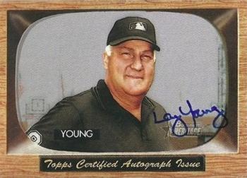 2004 Bowman Heritage - Signs of Authority #SA-LY Larry Young Front