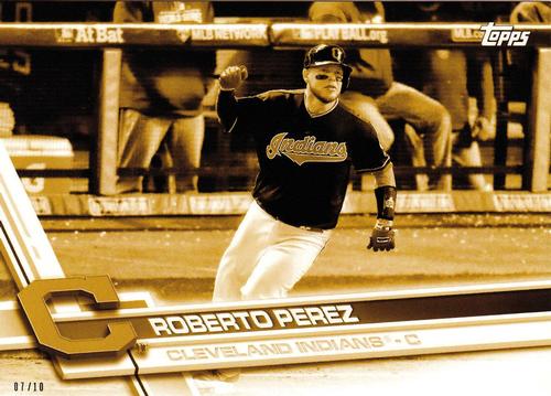 2017 Topps Cleveland Indians 5x7 - Gold #CLE-6 Roberto Perez Front