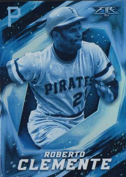 2017 Topps Fire - Blue Chip #72 Roberto Clemente Front
