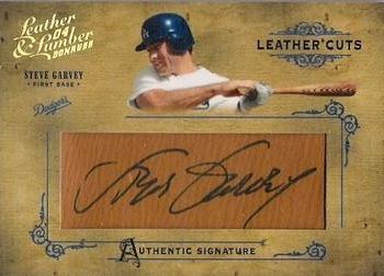 2004 Donruss Leather & Lumber - Leather Cuts Glove Autographs #LC-47 Steve Garvey Front