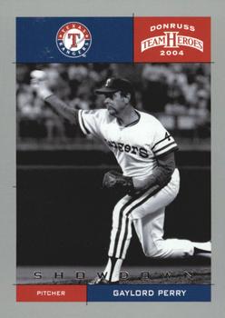 2004 Donruss Team Heroes - Showdown Silver #294 Gaylord Perry Front