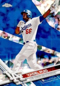 2017 Topps Chrome Sapphire Edition #375 Yasiel Puig Front