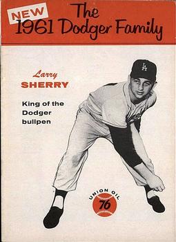 1961 Union Oil 76 Meet The Dodger Family Booklets #NNO Larry Sherry Front